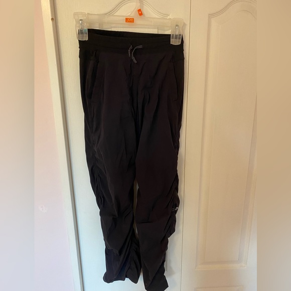 Ivivva Live to move pants Size 14 - Picture 1 of 6